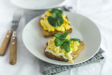 Toast with scrambled eggs