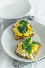 Toast with scrambled eggs