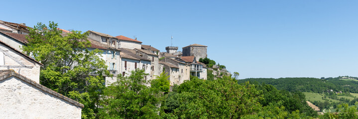 Panorama du village de Roquecor, Occitanie, France