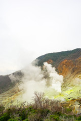 【神奈川県 箱根】噴煙が上がり続ける大涌谷
