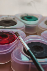 Temperas de colores para pintar y entretenerse en casa