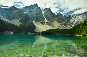 Fototapeta na wymiar Moraine Lake nature scenery inside Banff National Park, Alberta, Canada