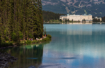 Obraz premium lake Louise nature scenery inside Banff National Park, Alberta, Canada