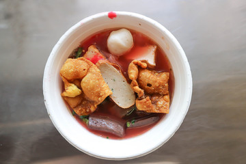 noodles with fish ball and fried wonton