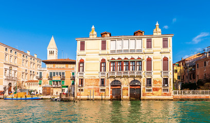 Naklejka premium Facade of a palace on the Grand Canal in Venice in Veneto, Italy