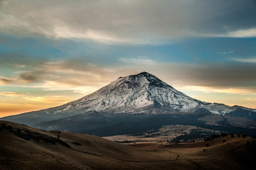 Obraz premium Volcán Popocatépetl