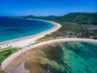 Fototapeta na wymiar Extraordinary tropicl beach on the Philippine island