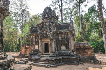 Fototapeta premium Ancient Angkor Wat Ruins Panorama. Thommanon Temple. Siem Reap, Cambodia 