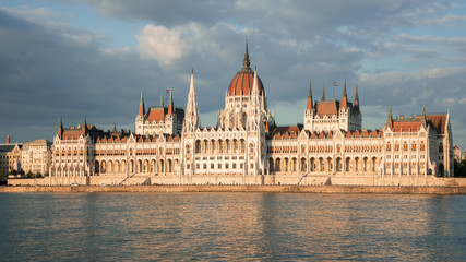 Fototapeta premium hungarian parliament building in budapest