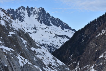 Fototapeta na wymiar Rocky winter mountain tops