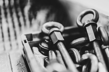 Eisen Bauteil mit Gewinde und Öse