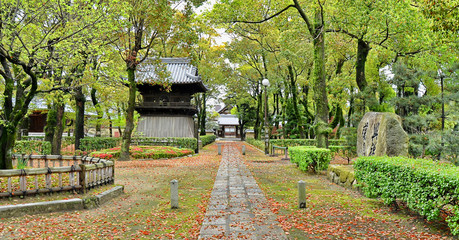 Obraz premium Shōfukuji was the first Zen temple constructed in Japan. It was founded in 1195 by the priest Eisai, who introduced Zen Buddhism and Tea Culture from China. Fukuoka, 04-06-2015