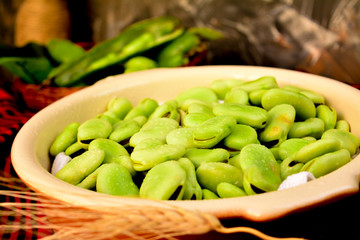 green beans in a bowl 2