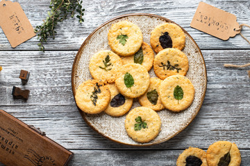 cookies with herbs