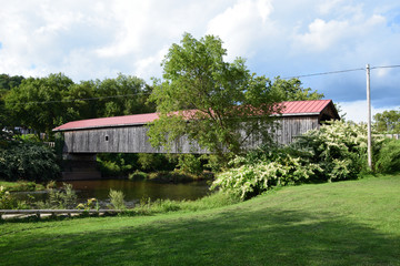 covered bridge in the countryside