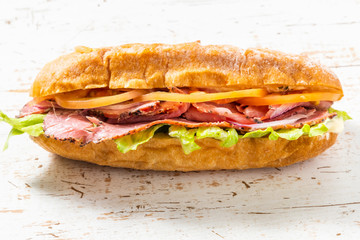 パストラミサンドウィッチ　pastrami sandwich with salted beef