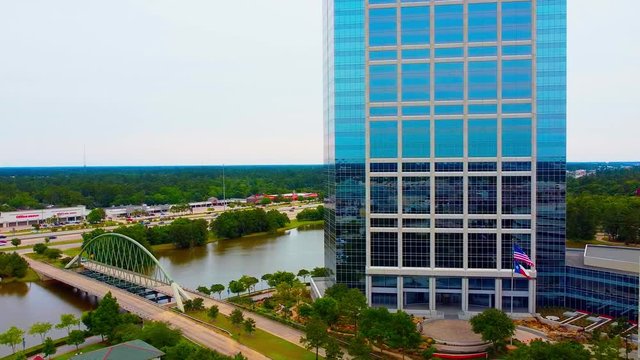 The Woodlands Waterway Area By Mall