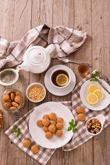 Amaretti cookies.
