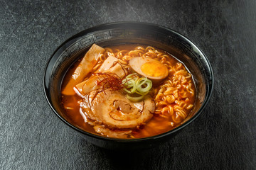 たんたん麺　(Tantan noodles) is a very spicy noodle 