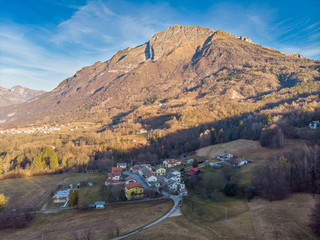 Fototapeta premium The village Mazzucci in the morning light, Italy