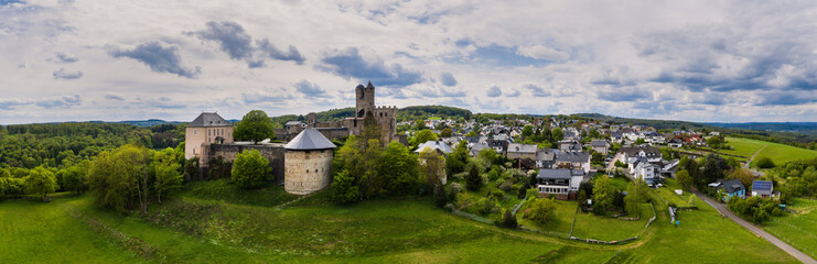 Obraz premium castle greifenstein hesse germany high definition panorama