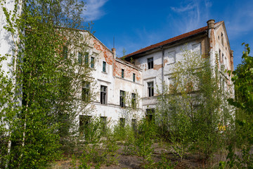 Fototapeta na wymiar Abandoned old prussian Allenberg hospital in Znamensk, Russia