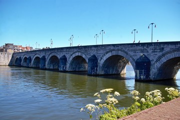 Fototapeta na wymiar Saint Servaas Bridge (Sint Servaasbrug) Maastricht, Netherlands