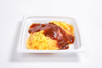 コンビニのオムライス弁当