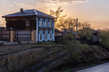 Fototapeta na wymiar Old wooden house in the center of Irkutsk