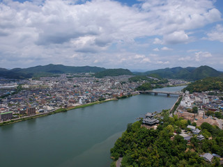 Fototapeta premium 航空撮影した犬山城の風景