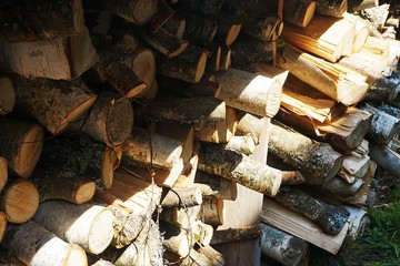 Holz Vorrat an geschlichteten Brennholz