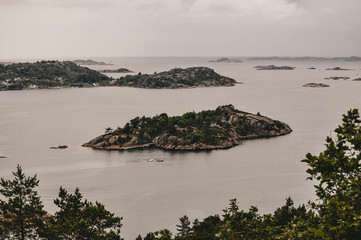 Fototapeta na wymiar a large number of small islands of Norway