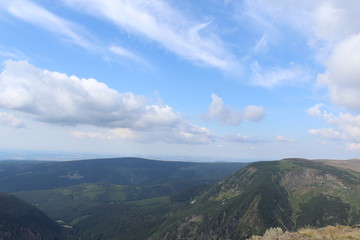 Fototapeta premium view of the mountains to great clouds
