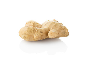Ginger. Single ginger horizontal position on a white background. (Tr - zencefil)
