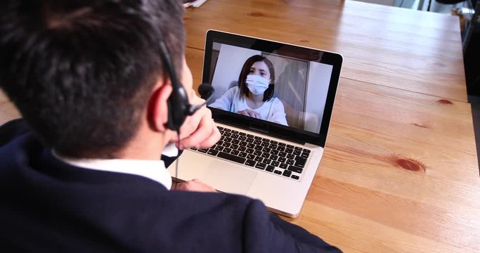 OL　リモートワーク　テレビ会議　ビジネス　打ち合わせ　オフィス　パソコン　女性 サラリーマン