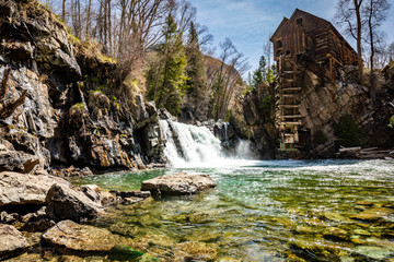 Obraz premium Waterfall at Old Crystal Mill White river national forest Colorado