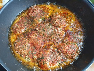 frying pan with meat