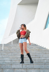 Obraz premium Girl listening to music