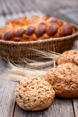 fresh integral buns with cereals