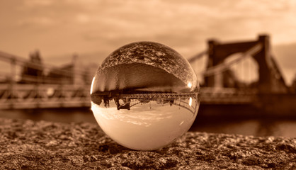 Widok w szklanej kuli © Pedro_Foto