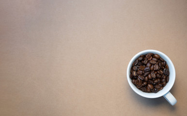 Obraz na płótnie Canvas Taza con granos de café 
