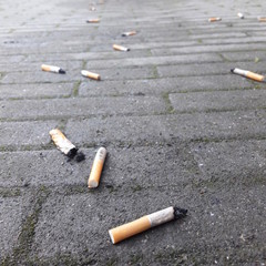 pausa sigaretta - dipendenza e maleducazione
