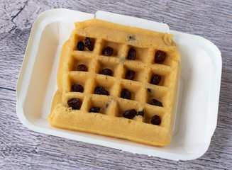 Waffles with Raisins 