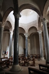 Obraz premium Benevento - Colonne di Santa Sofia