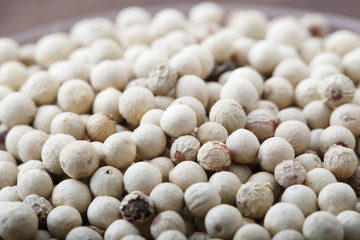 ホワイトペッパー粒