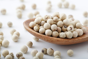 ホワイトペッパー粒