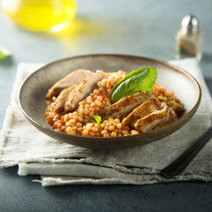 Pasta with chicken and tomato sauce