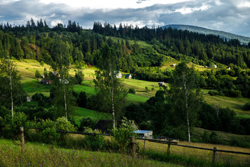 Obraz premium Sunset in the Carpathians. The Carpathians are a beautiful country of mountains. Carpathians are located in Ukraine. In the Carpathians, beautiful nature and many good people.