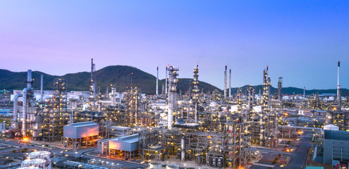 Obraz premium panorama view of refinery industry zone,for banner space image. for banner space image.