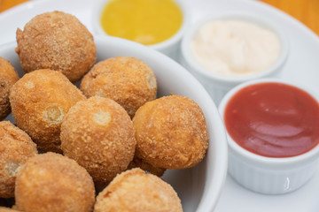 Bolinho de Queijo